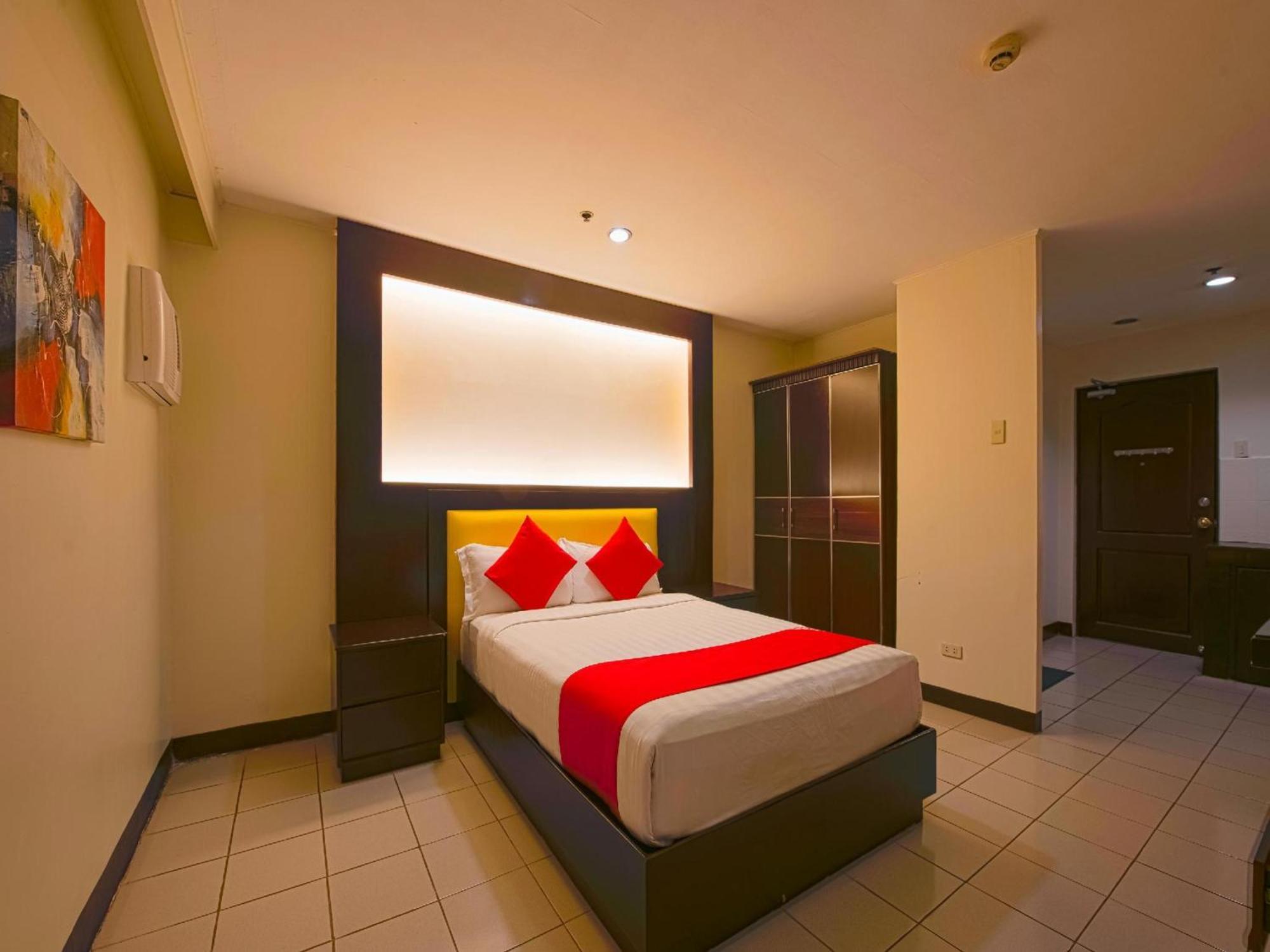 Oyo 115 Northridge Mansions Cidade Quezon Exterior foto