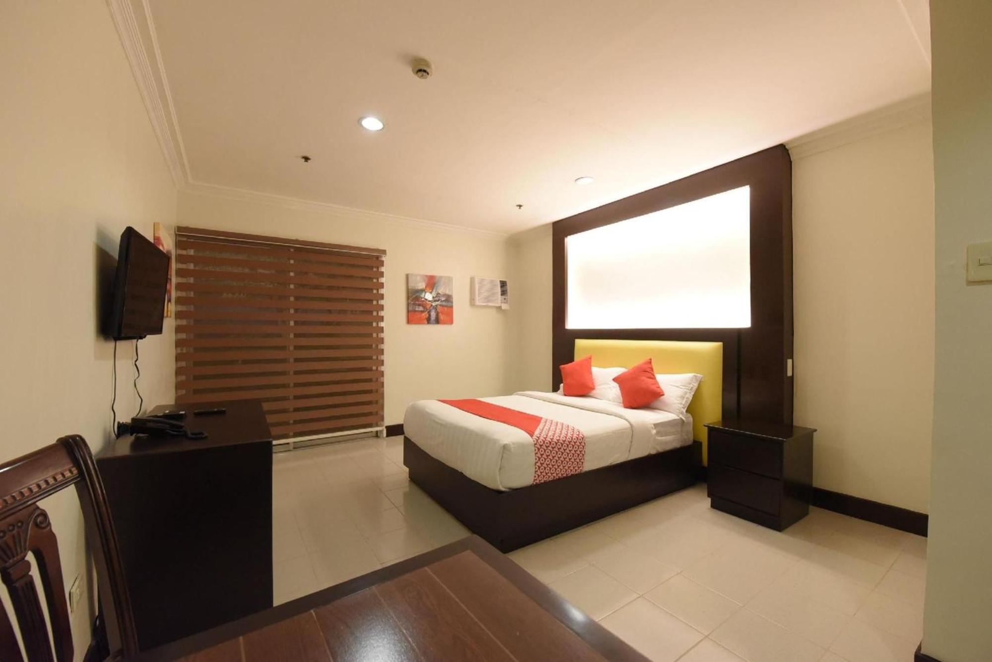 Oyo 115 Northridge Mansions Cidade Quezon Exterior foto