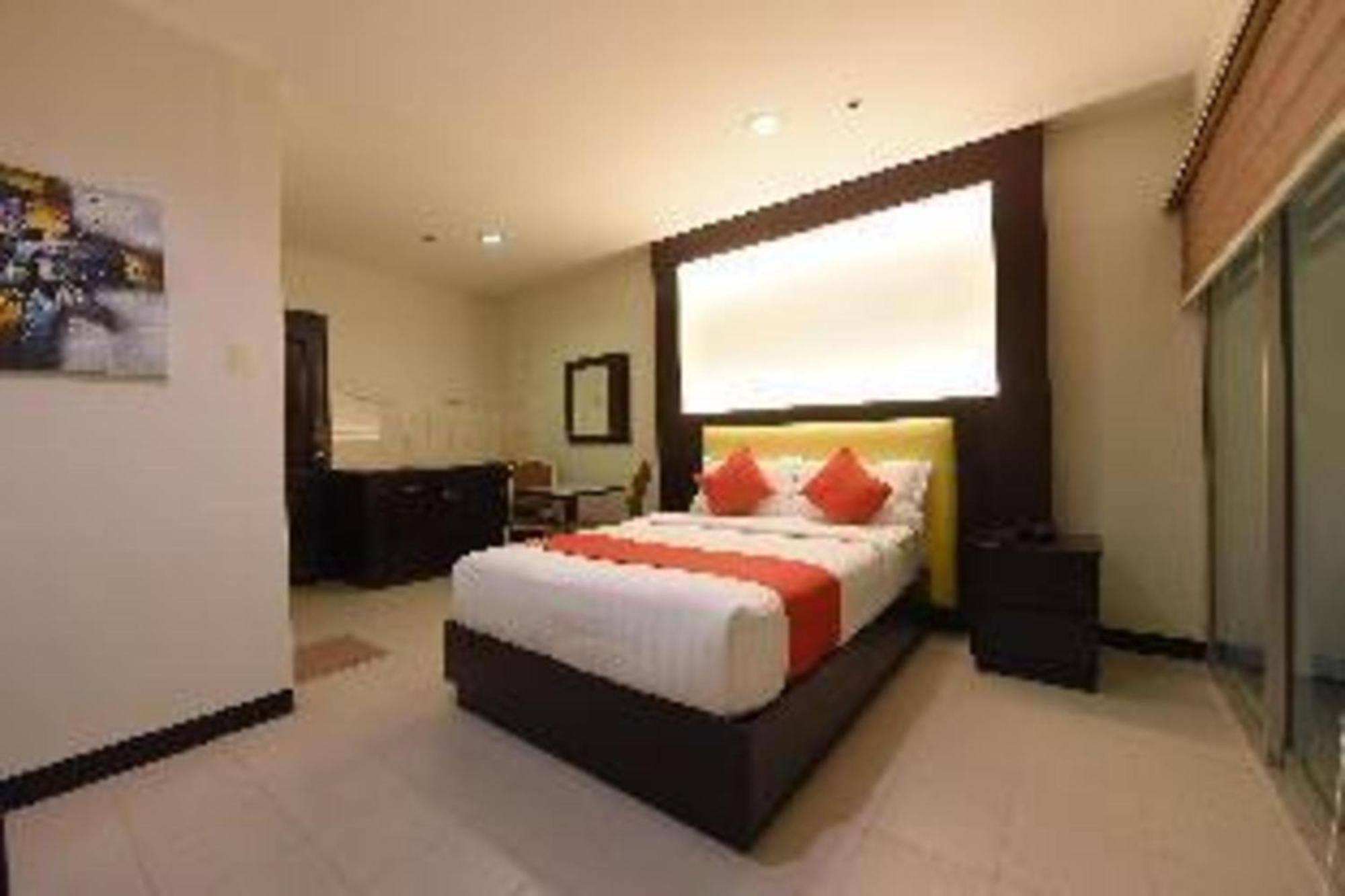 Oyo 115 Northridge Mansions Cidade Quezon Exterior foto