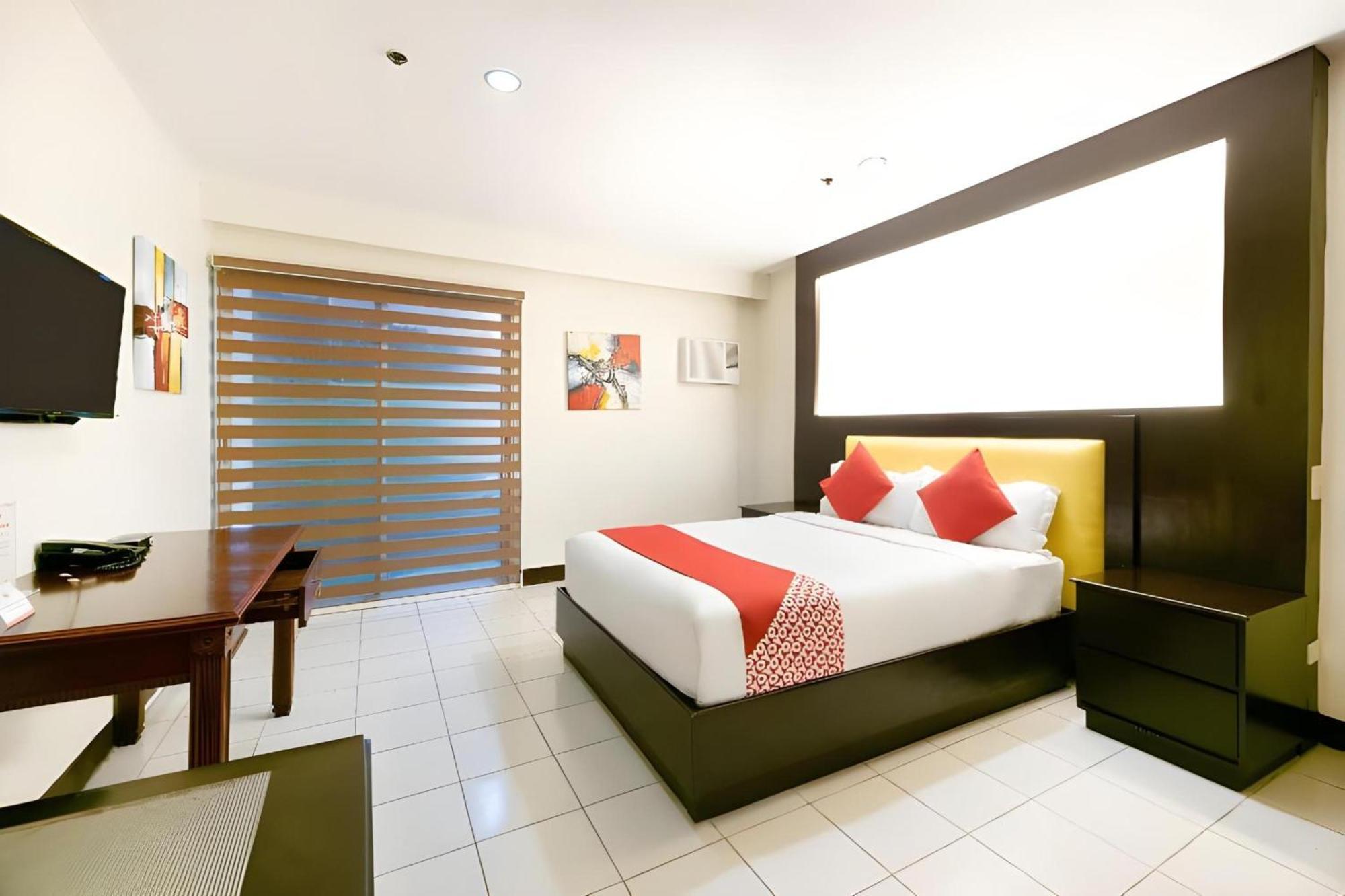 Oyo 115 Northridge Mansions Cidade Quezon Exterior foto