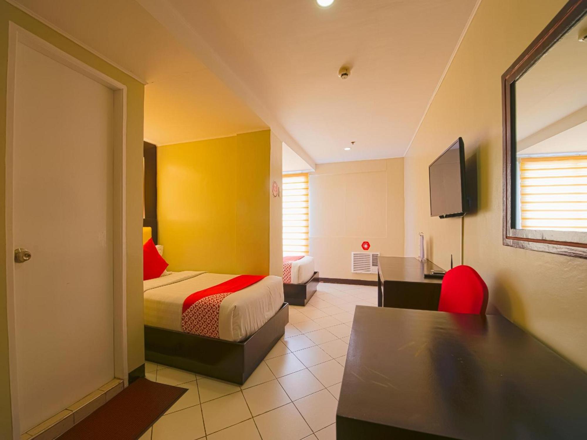 Oyo 115 Northridge Mansions Cidade Quezon Exterior foto