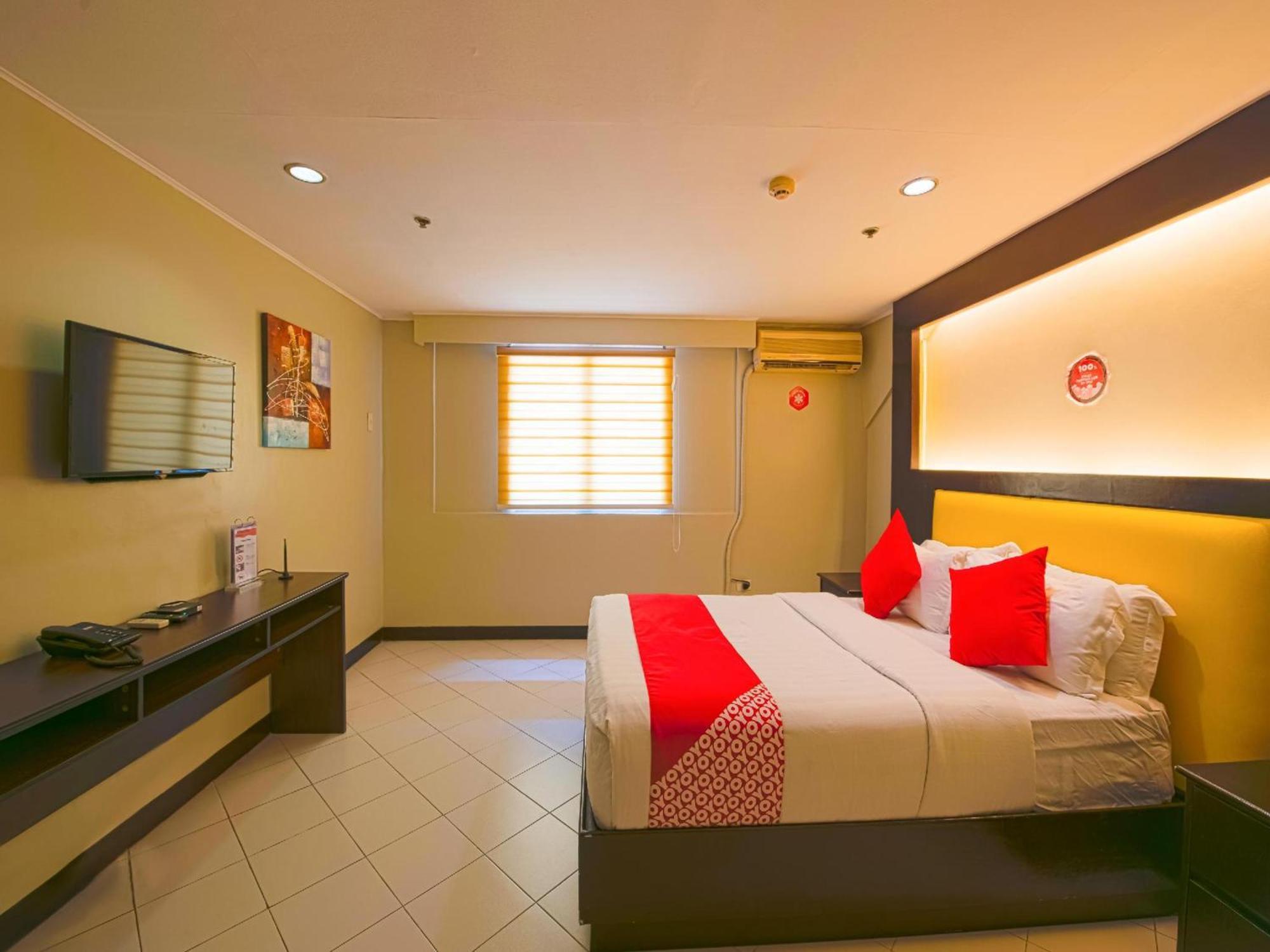 Oyo 115 Northridge Mansions Cidade Quezon Exterior foto